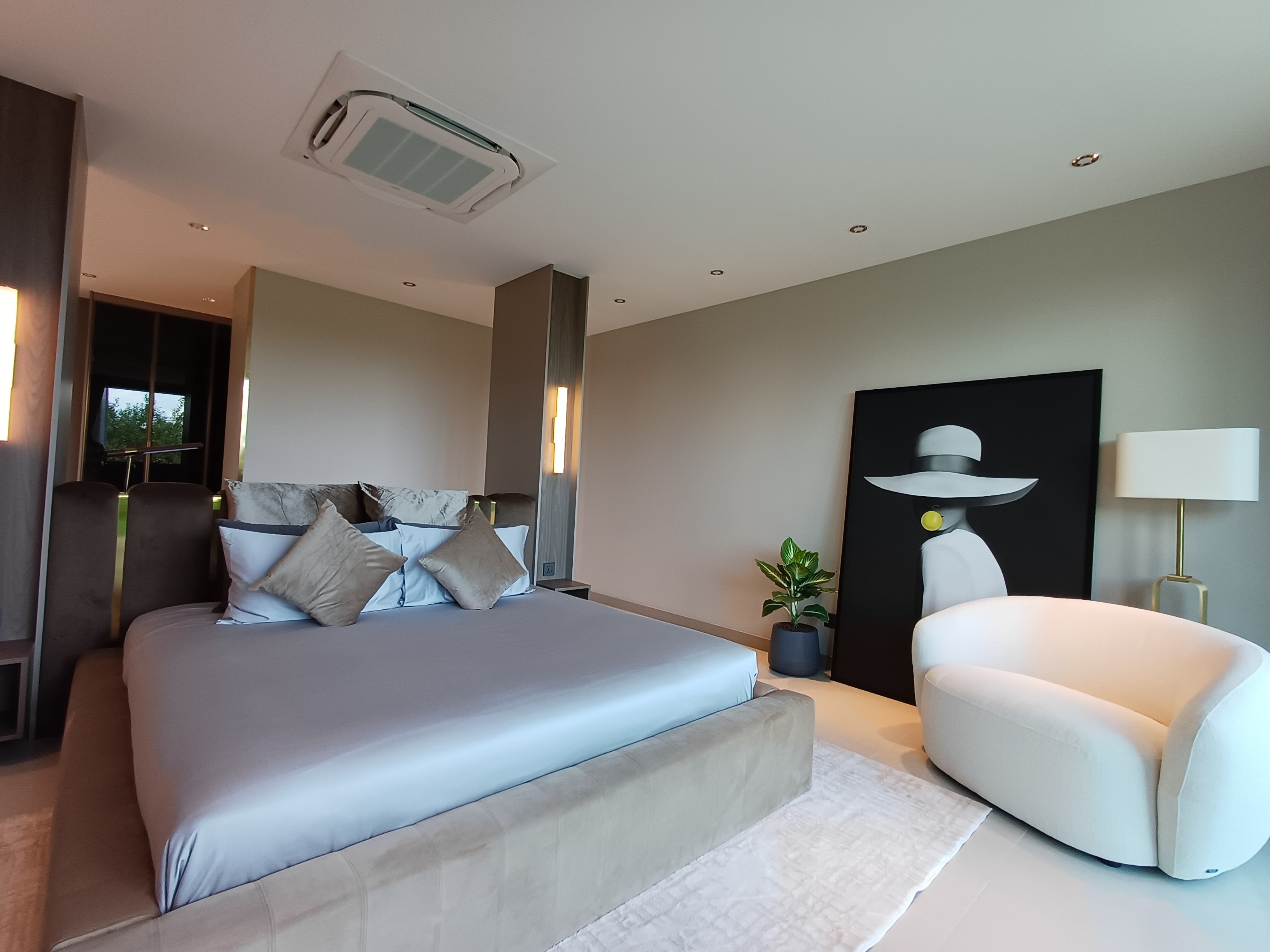 Luxury Pool Villa 3 story with a Private Elevator 6 bedrooms 9 bathrooms in Na Jomtien for Sale photo 28