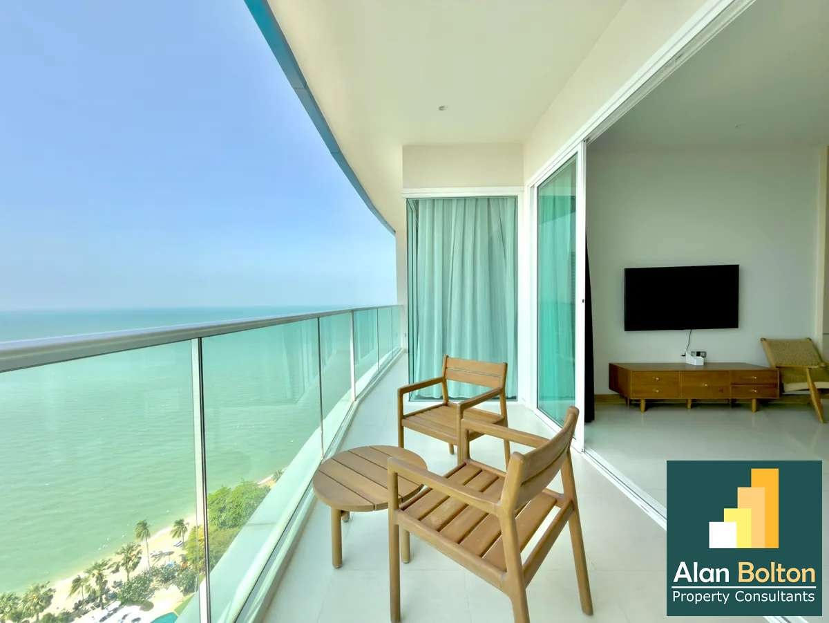 Sea View 1 Bedroom 2 Bathrooms in Na Jomtien
