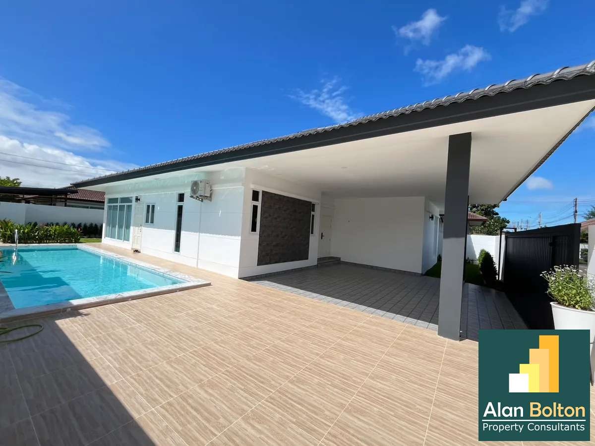 Newly Renovated 3 Bedroom 2 Bathroom Pool Villa in Huay yai photo 2