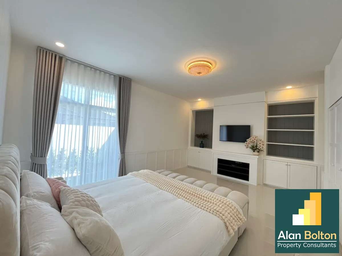 Newly Renovated 3 Bedroom 2 Bathroom Pool Villa in Huay yai photo 9