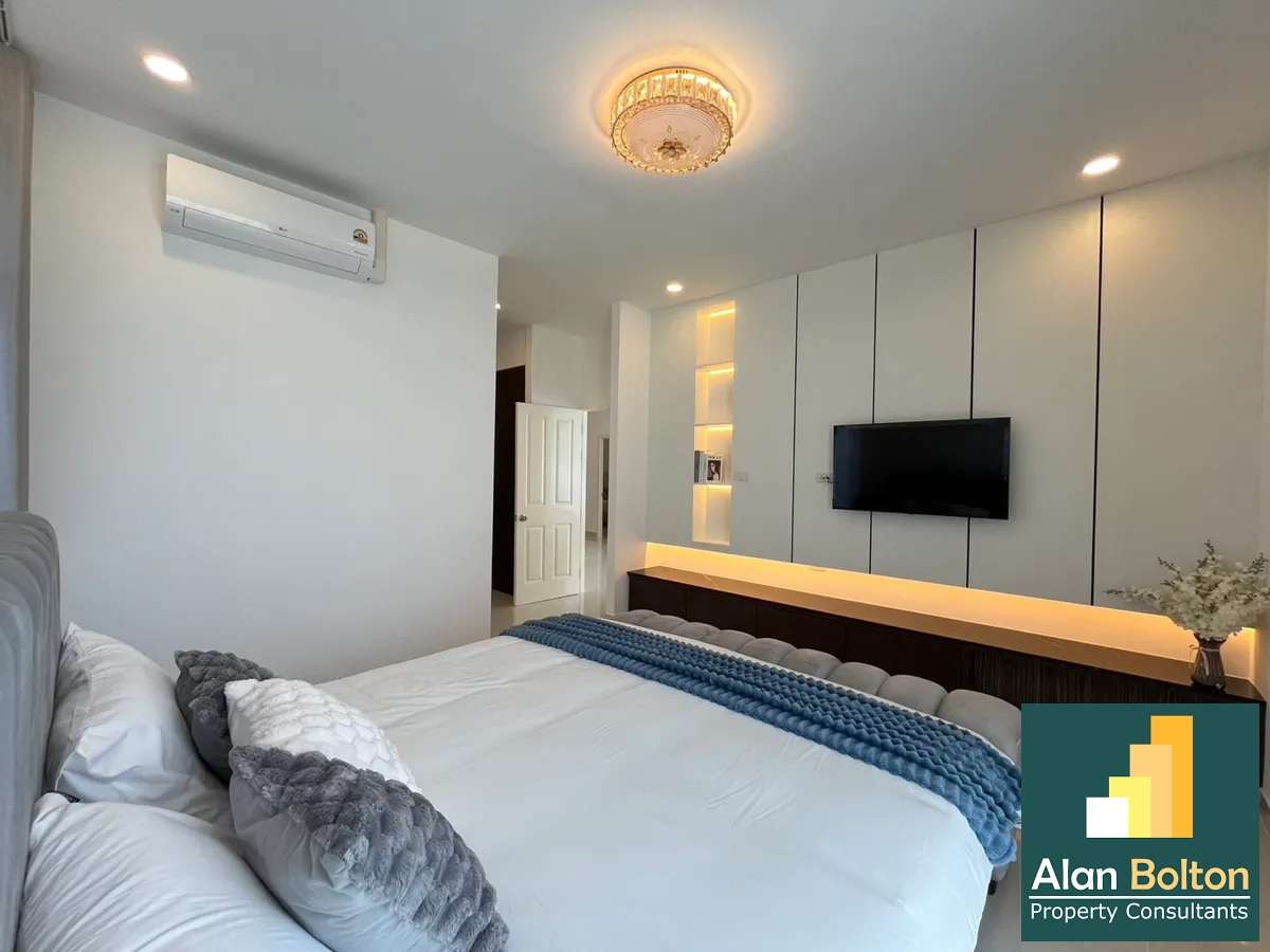 Newly Renovated 3 Bedroom 2 Bathroom Pool Villa in Huay yai photo 10