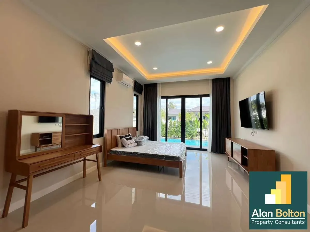 Luxury Pool villa for rent 3 Bedrooms 3 Bathrooms in East Pattaya photo 6
