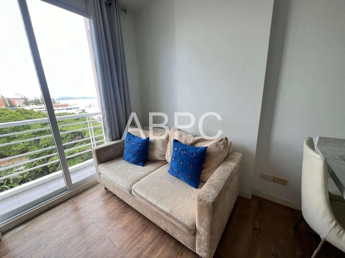 Neo Condo photo 5