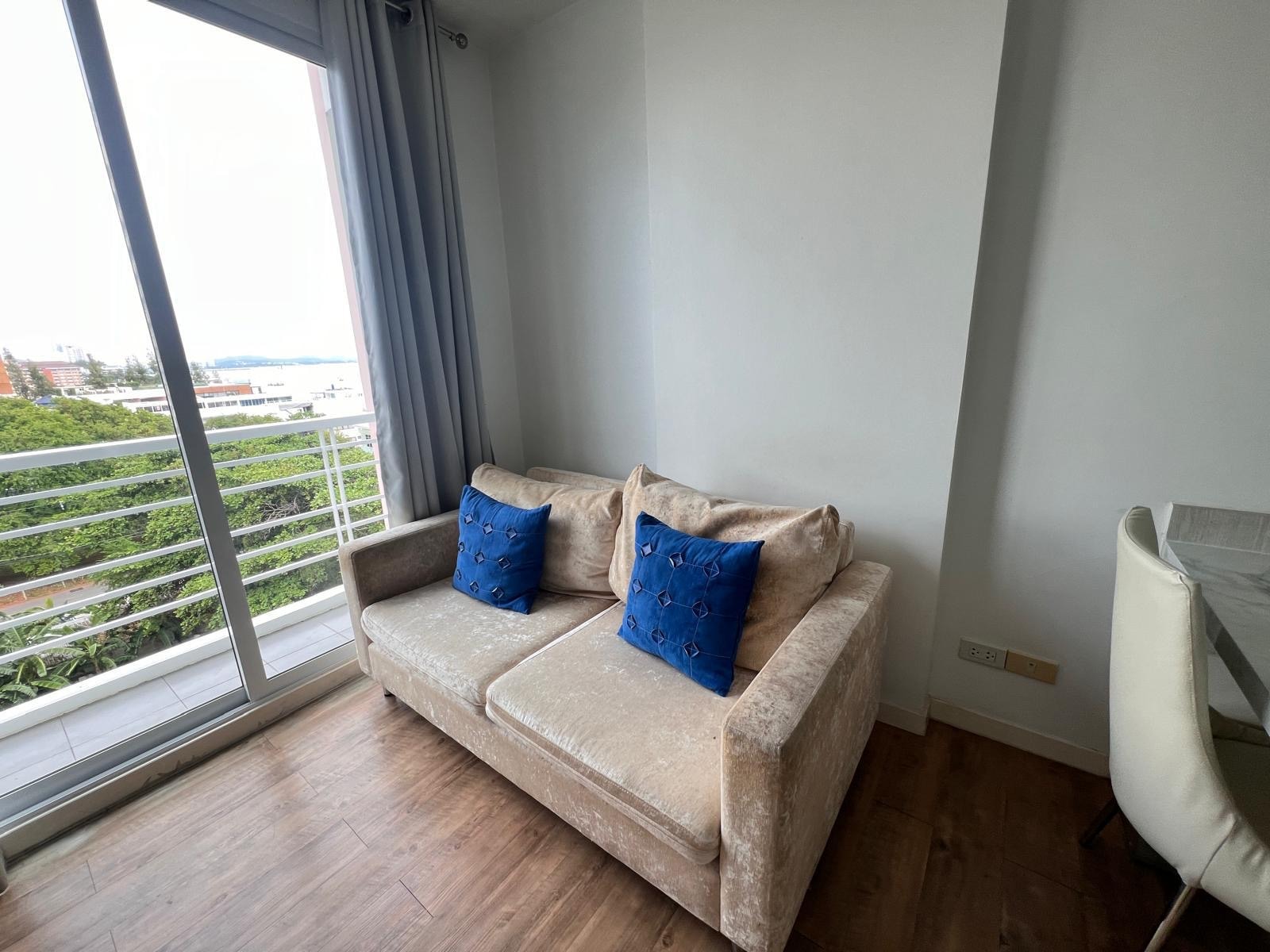 Neo Condo photo 12