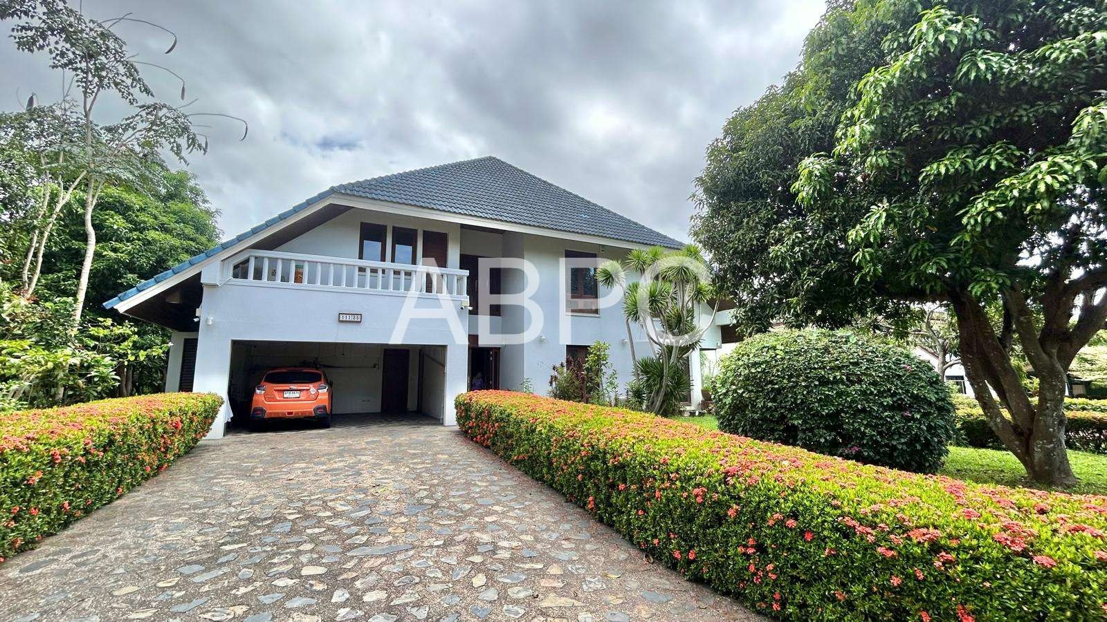 4 Bedroom For Sale In Golf Course Country Club photo 8