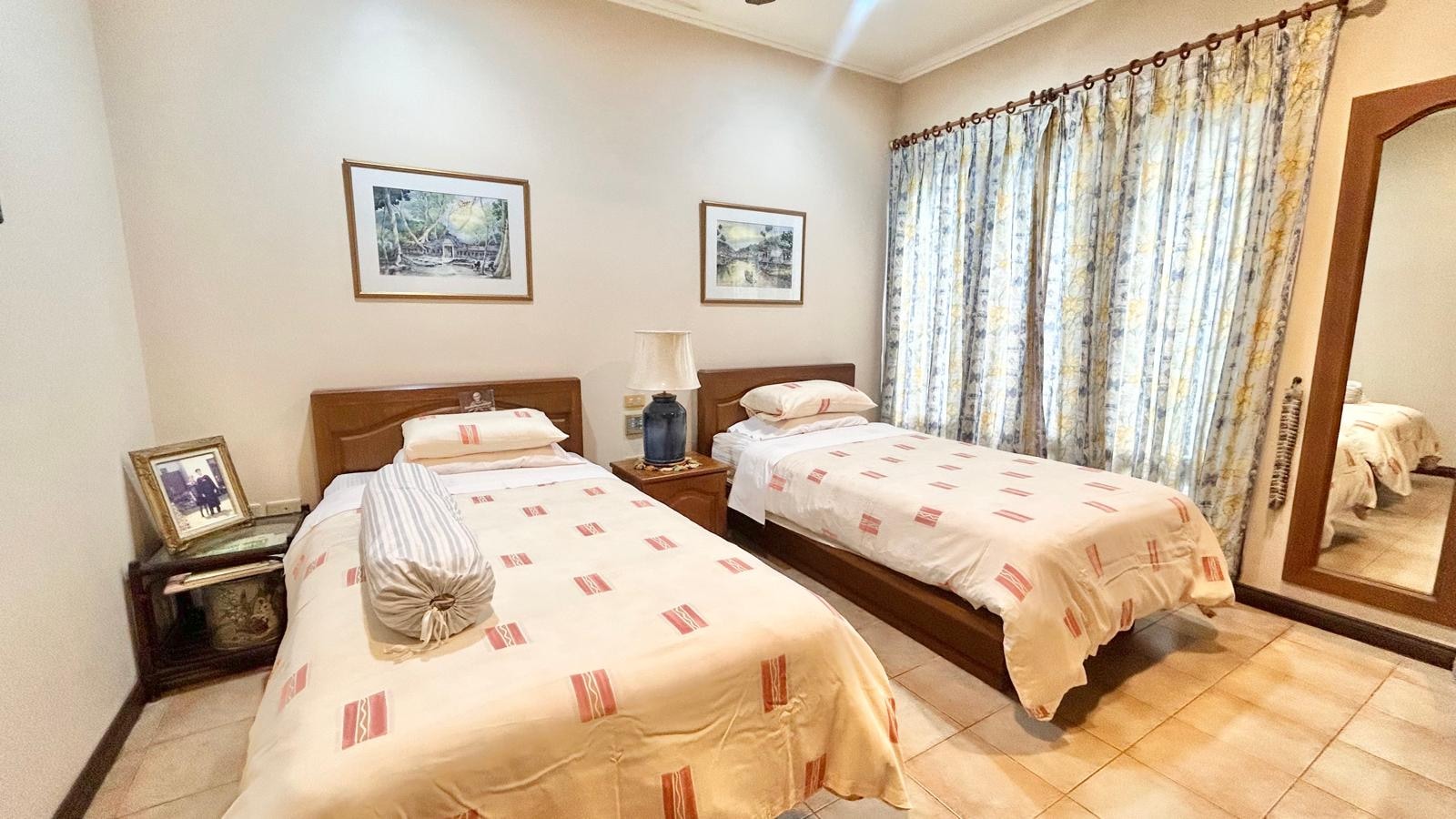 4 Bedroom For Sale In Golf Course Country Club photo 27