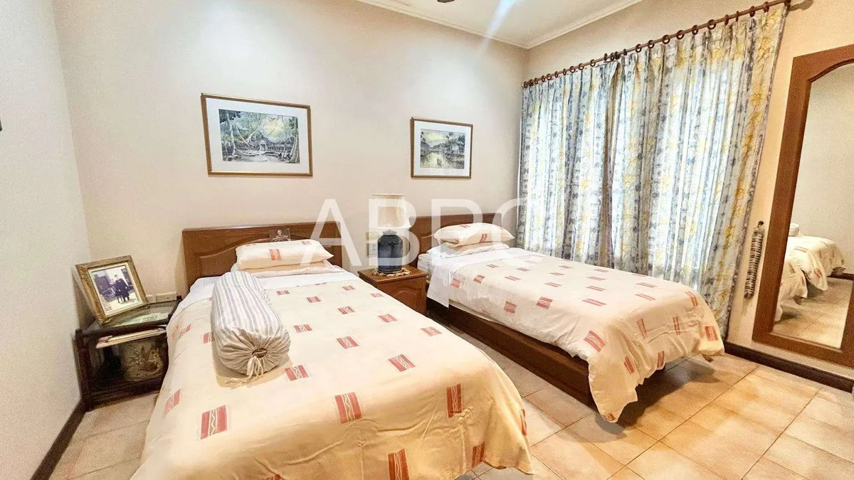 4 Bedroom For Sale In Golf Course Country Club photo 15