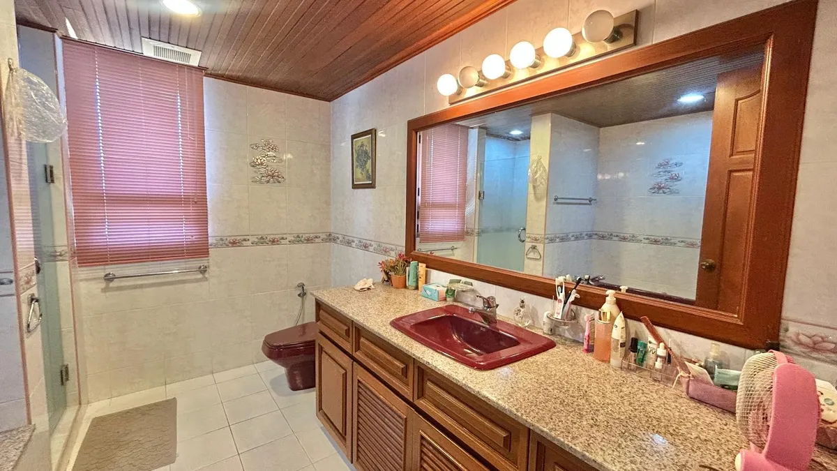 4 Bedroom For Sale In Golf Course Country Club photo 21