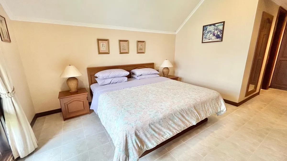4 Bedroom For Sale In Golf Course Country Club photo 22