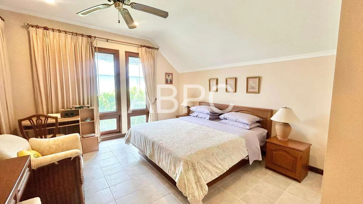 4 Bedroom For Sale In Golf Course Country Club photo 9