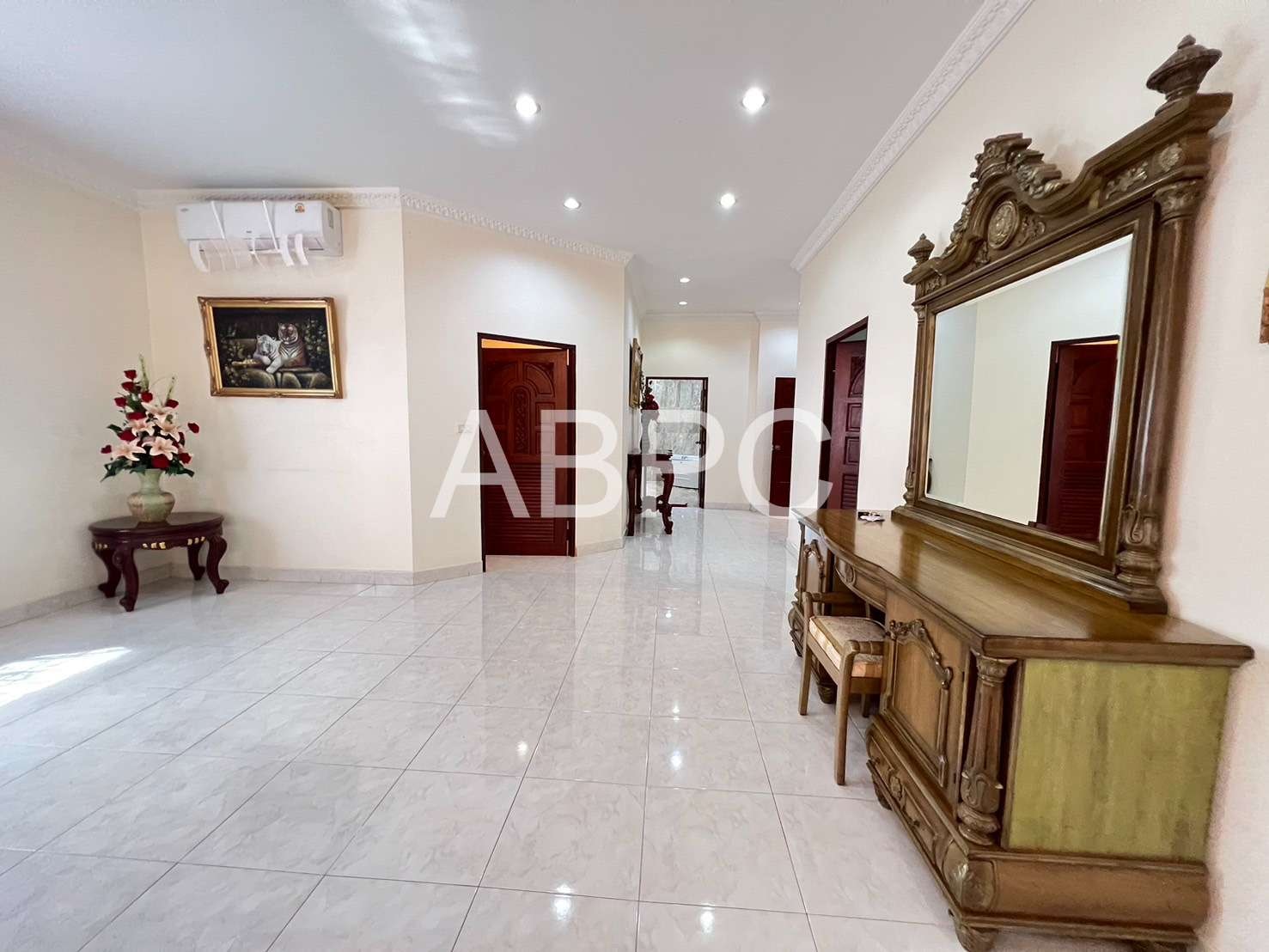Renovated Luxury House  5 Bedrooms 6 Bathrooms in Mapprachan photo 24