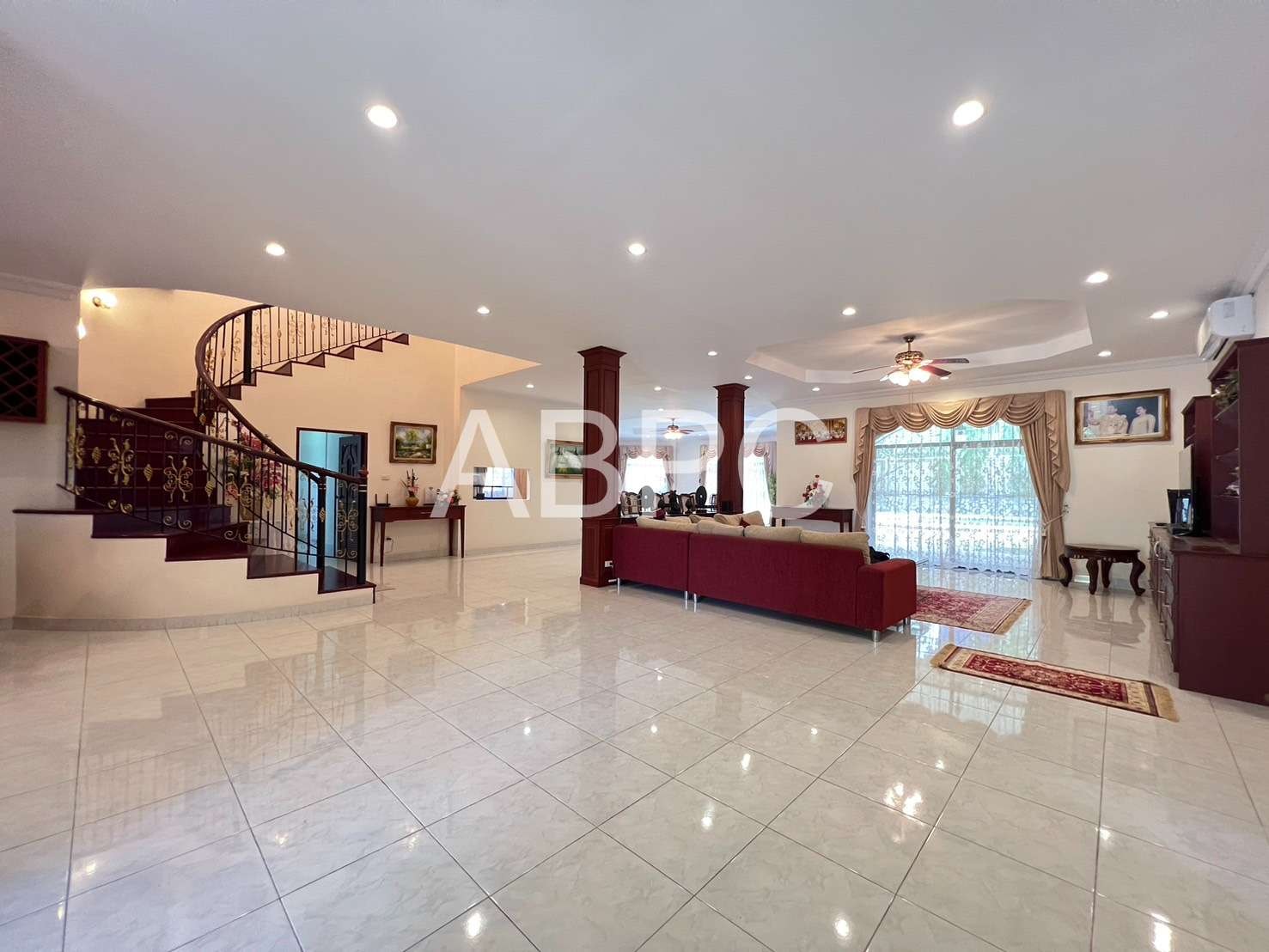 Renovated Luxury House  5 Bedrooms 6 Bathrooms in Mapprachan photo 3