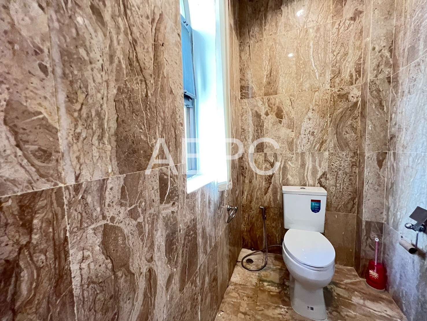 Renovated Luxury House  5 Bedrooms 6 Bathrooms in Mapprachan photo 12