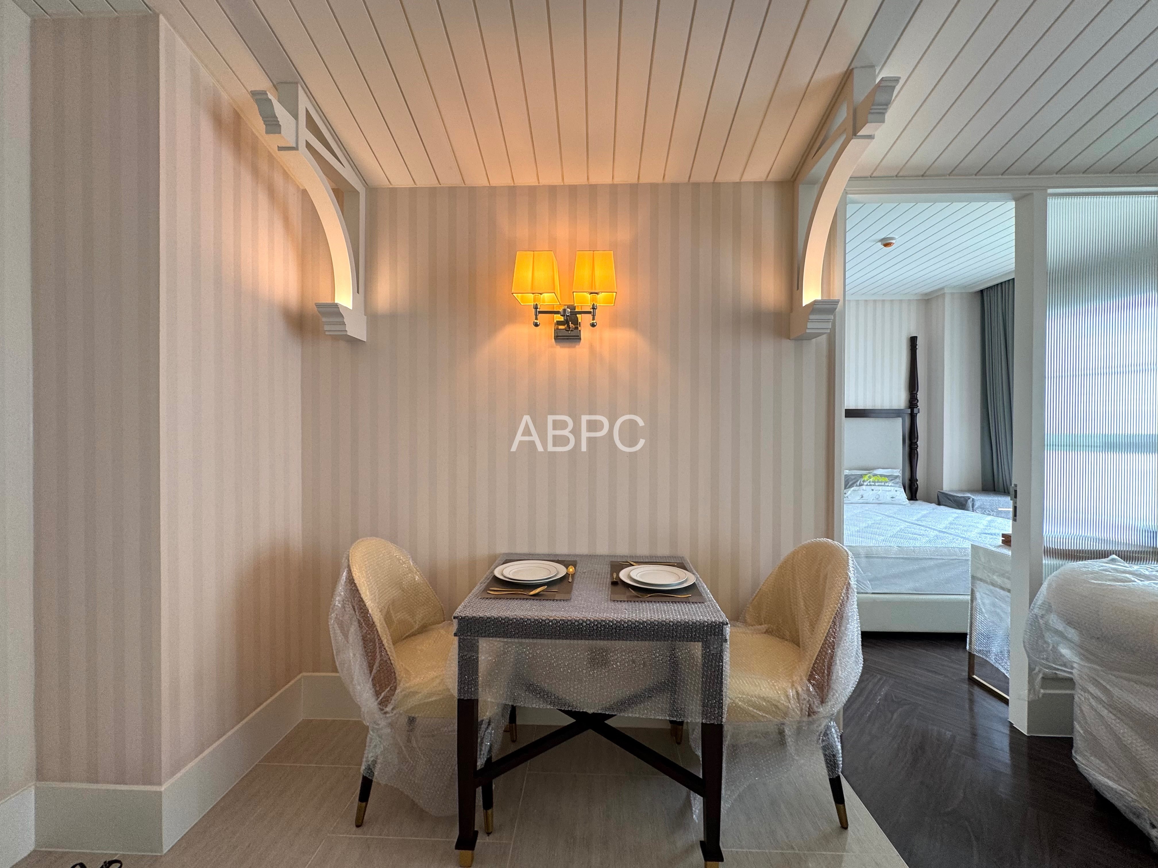 Beachfront Building 1 Bedroom 1 Bathroom in Na Jomtien photo 2