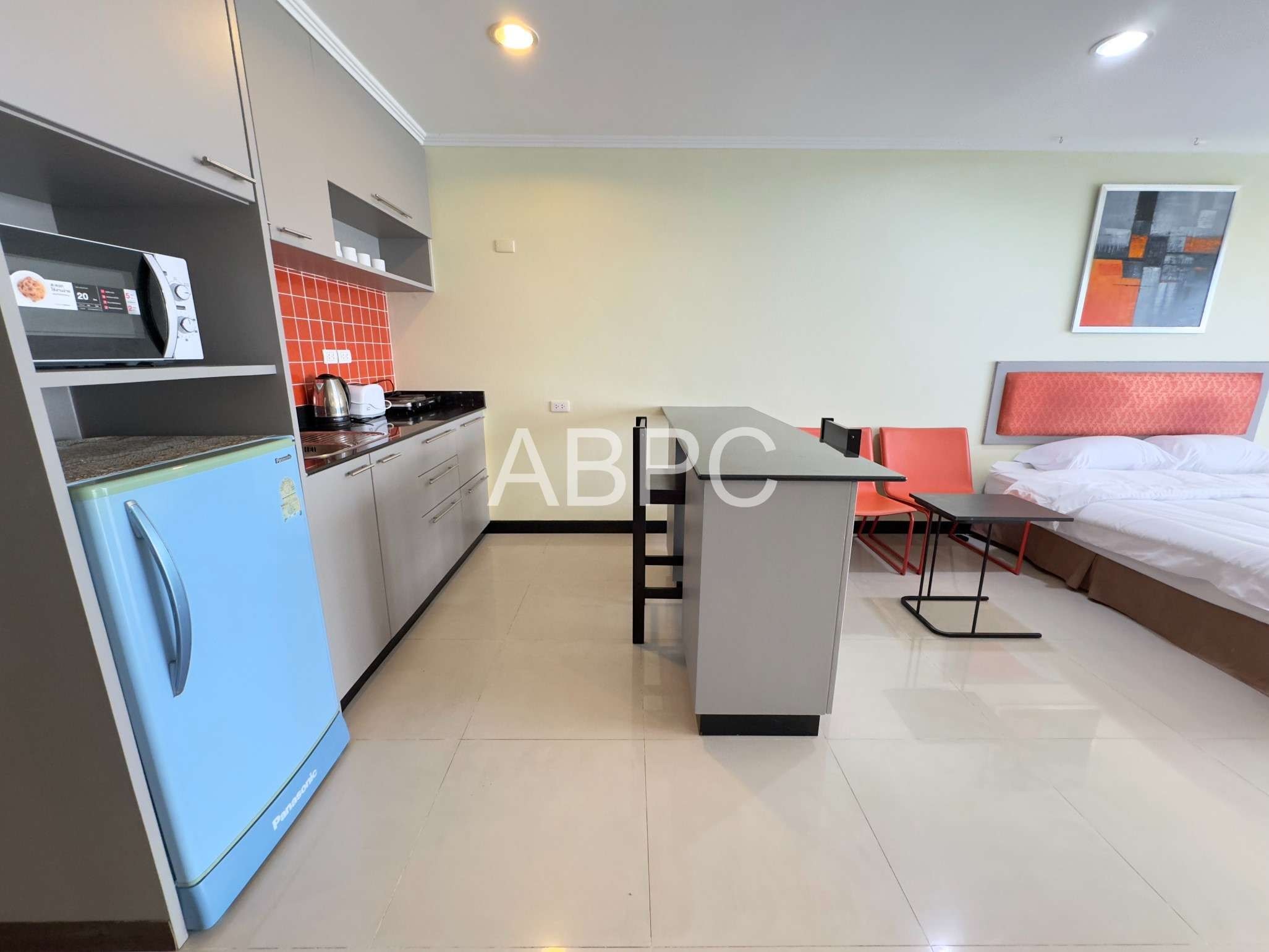 Spacious Studio For Rent & Sale in Jomtien photo 3