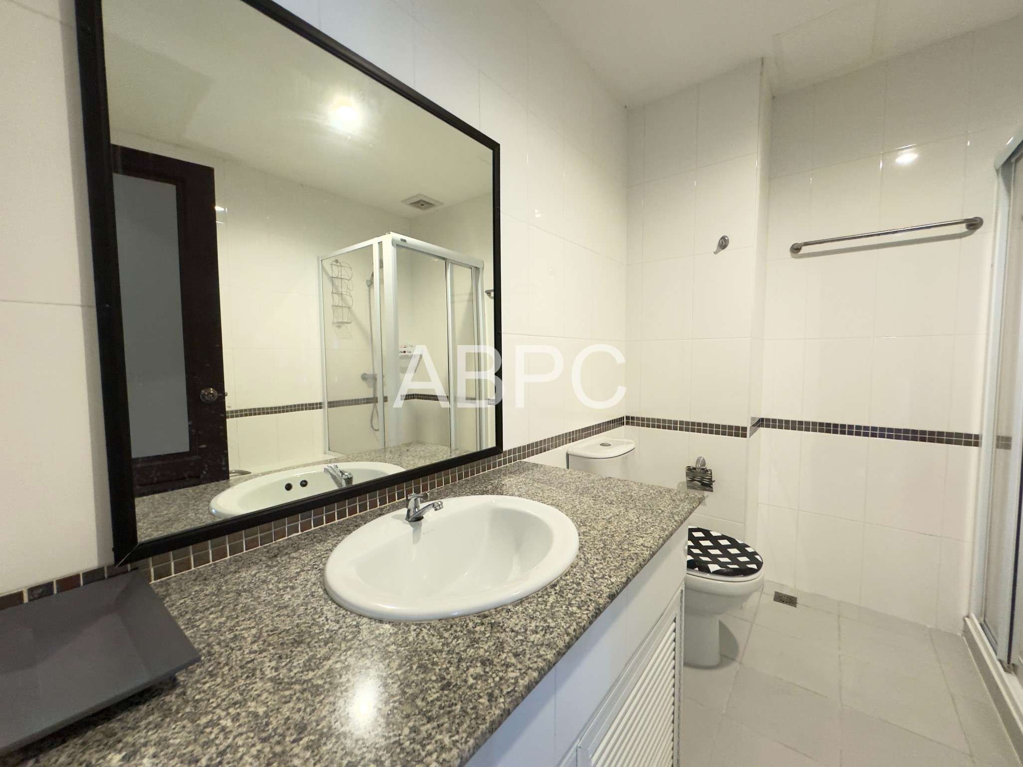 Spacious Studio For Rent & Sale in Jomtien photo 15