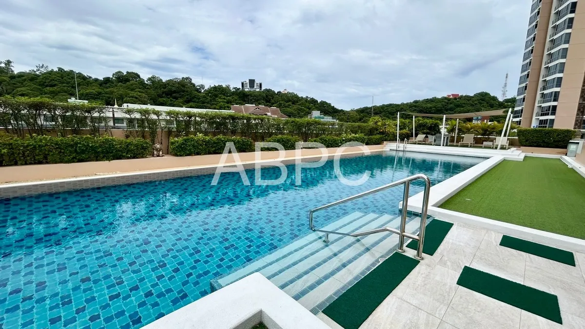 Hyde Park 2 Studio For Rent