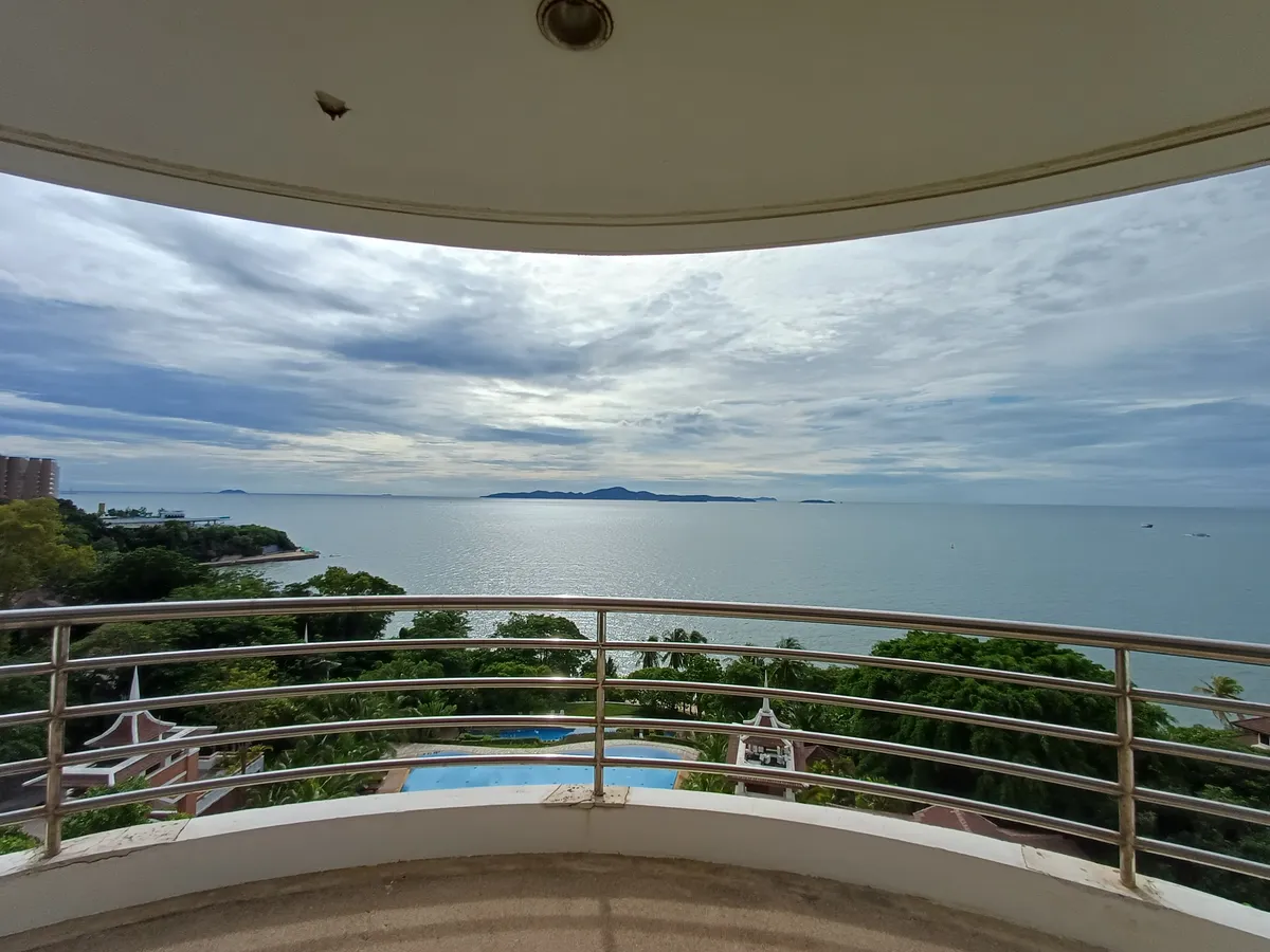 Beautiful Beachfront 3 bedrooms 4 bathrooms in Pratamnak for Sale photo 15