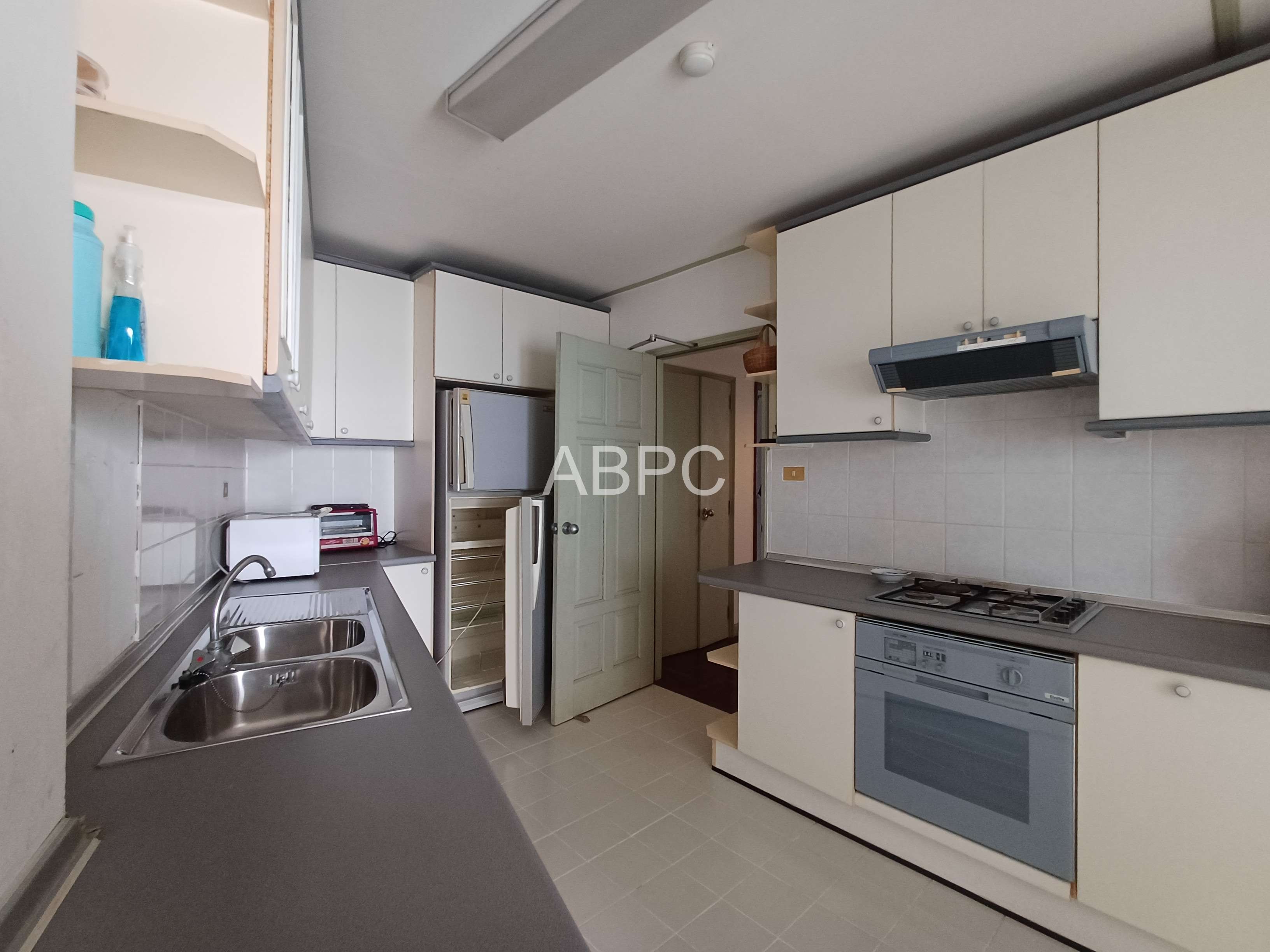 Beautiful Beachfront 3 bedrooms 4 bathrooms in Pratamnak for Sale photo 10
