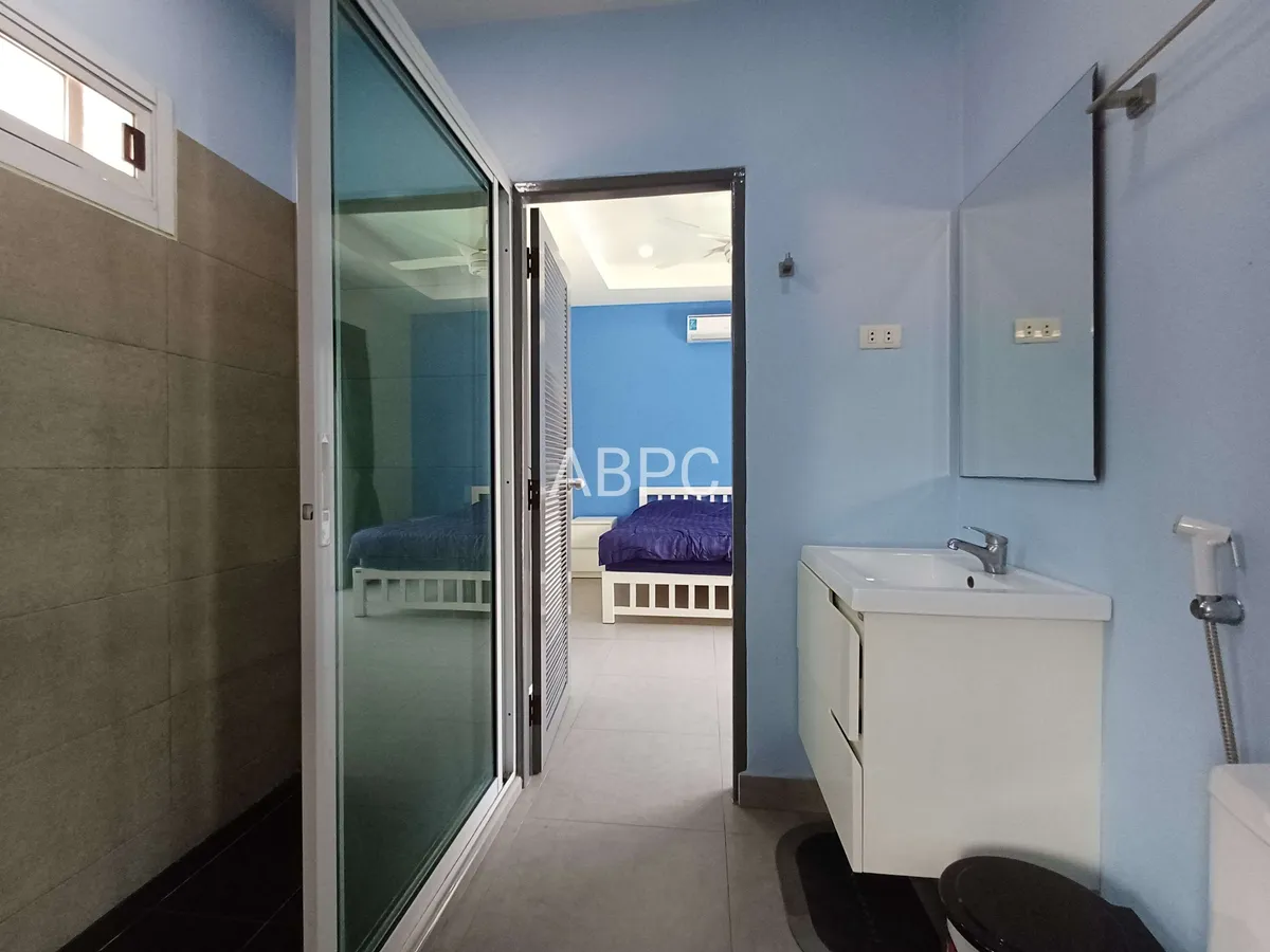 Five Bedroom Four Bathroom Pool Villa in Central Pattaya photo 11