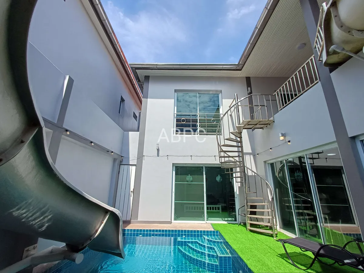 Five Bedroom Four Bathroom Pool Villa in Central Pattaya photo 13