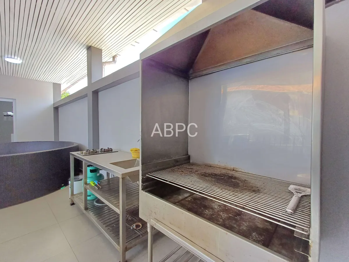 Five Bedroom Four Bathroom Pool Villa in Central Pattaya photo 6