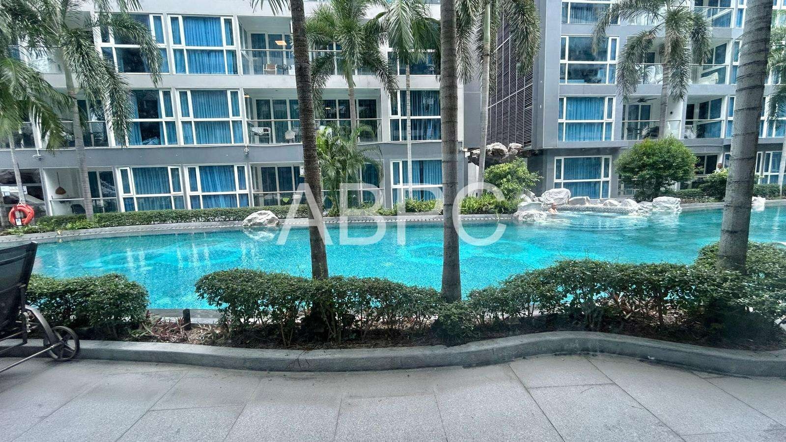 Pool View 1 Bedroom Condo For sale in Central Pattaya photo 3