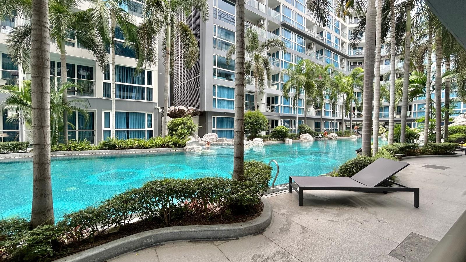 Pool View 1 Bedroom Condo For sale in Central Pattaya photo 23