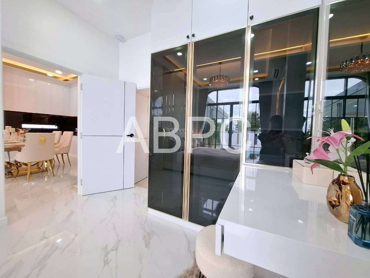 3 Bedroom 3 Bathroom with Private Pool Near Mabprachan Lake photo 10