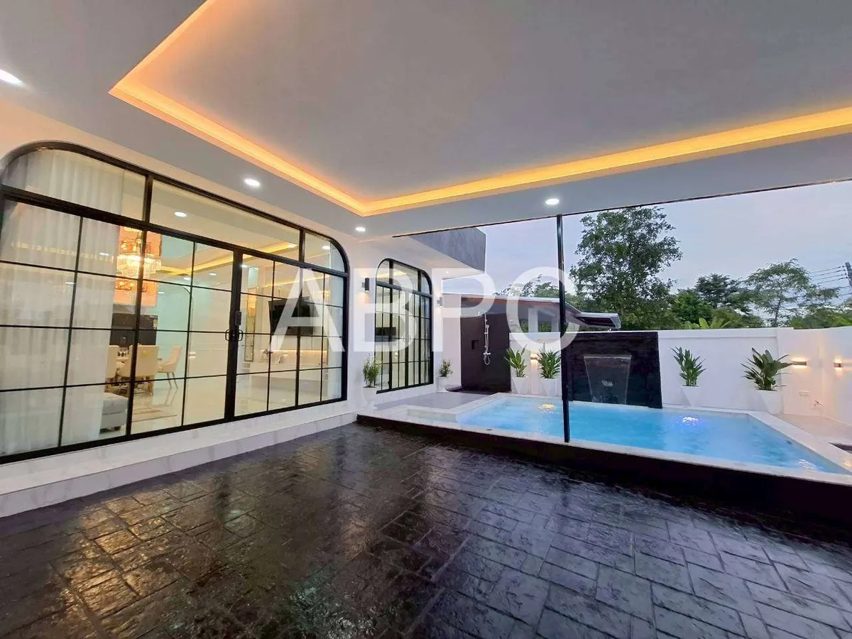3 Bedroom 3 Bathroom with Private Pool Near Mabprachan Lake