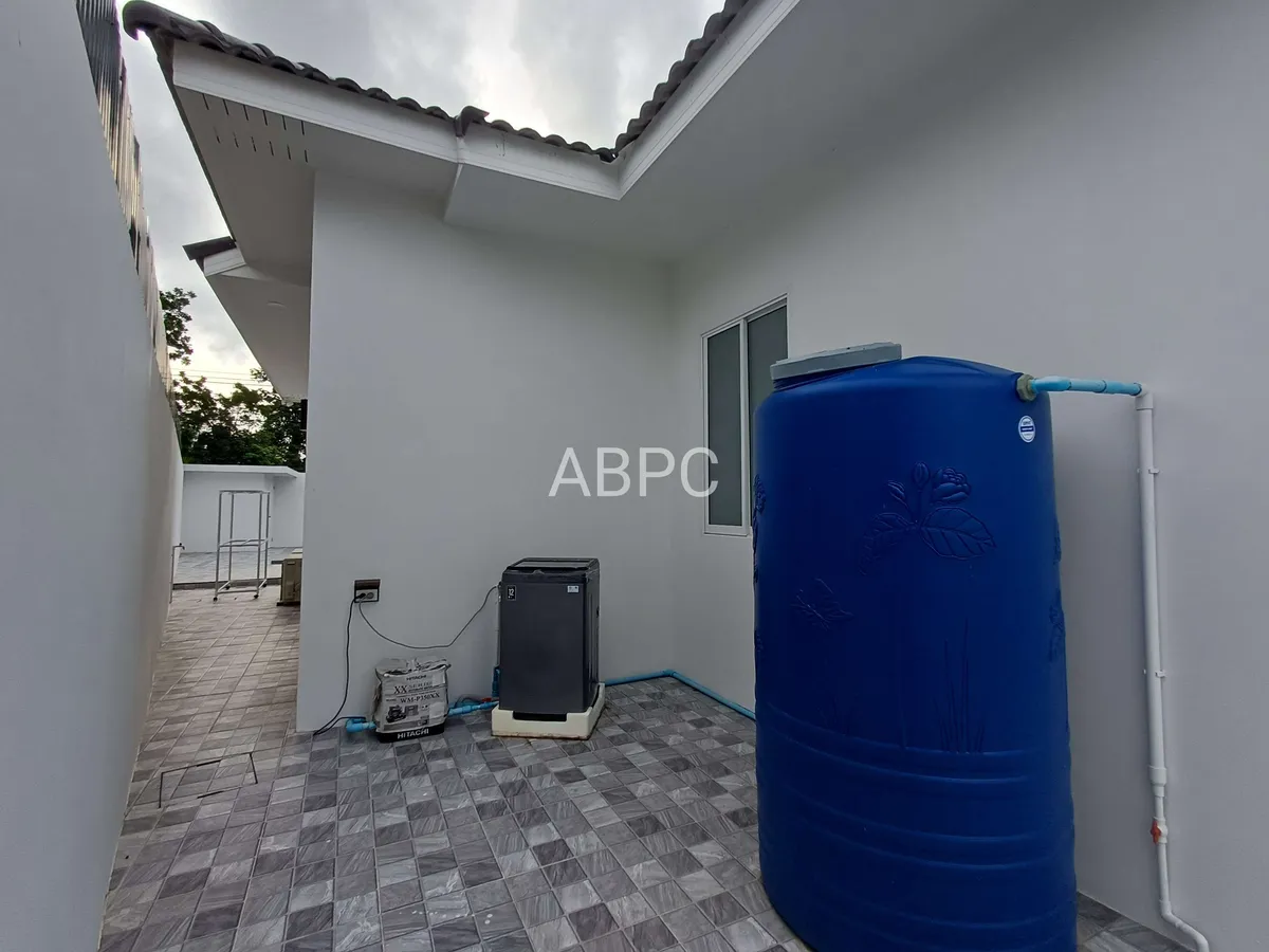 Modern Pool Villa Pet Friendly 3 Bed 3 Bath in Huay Yai For Rent photo 15