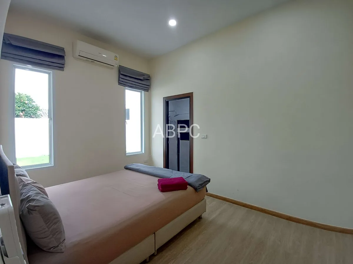 Modern Pool Villa Pet Friendly 3 Bed 3 Bath in Huay Yai For Rent photo 16