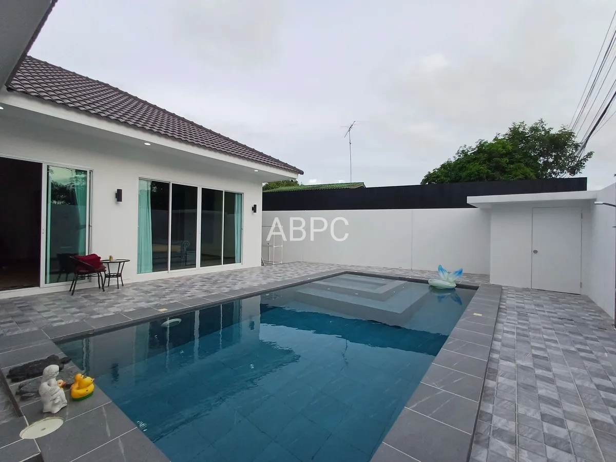 Modern Pool Villa Pet Friendly 3 Bed 3 Bath in Huay Yai For Rent photo 3