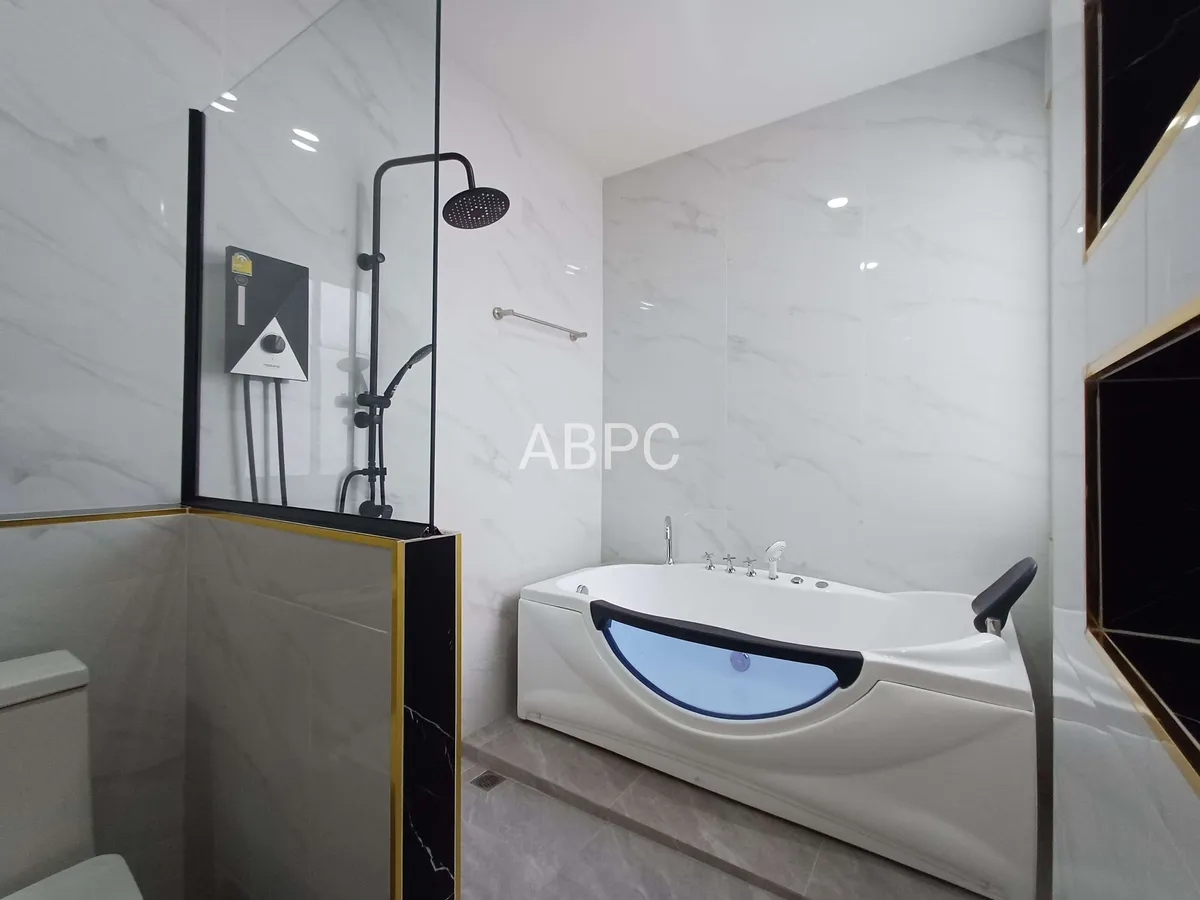 Modern Pool Villa Pet Friendly 3 Bed 3 Bath in Huay Yai For Rent photo 27