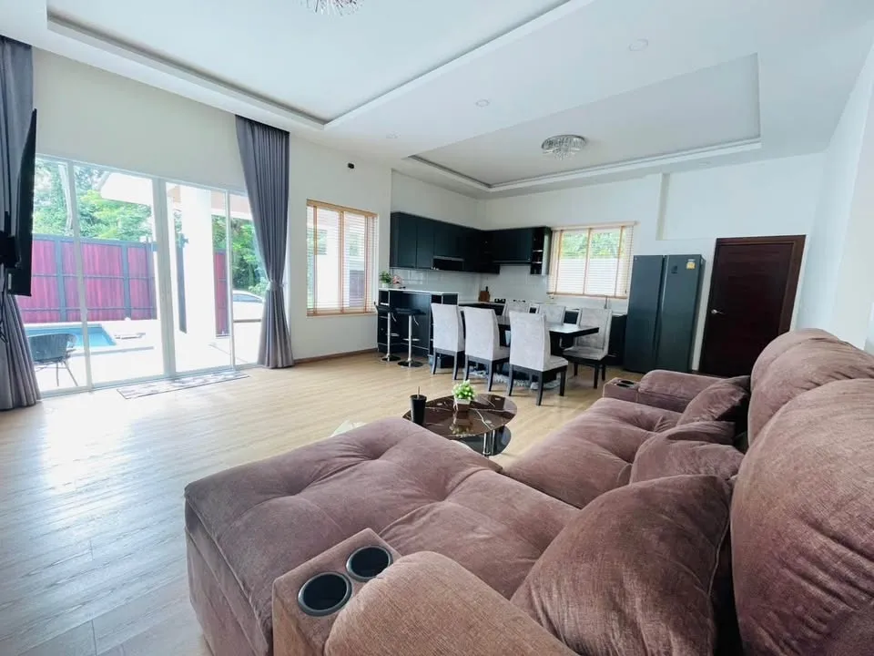 Modern Pool Villa Pet Friendly 3 Bed 3 Bath in Huay Yai For Rent photo 29