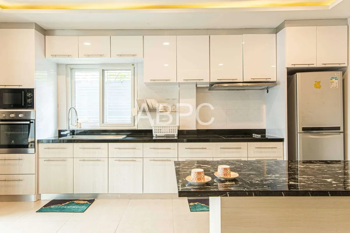 Private Pool Villa 4 bedrooms 3 bathroom in East Pattaya for Rent photo 3