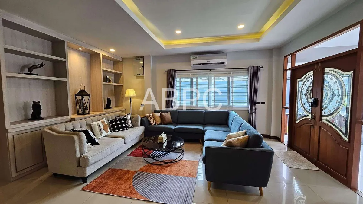 Private Pool Villa 4 bedrooms 3 bathroom in East Pattaya for Rent photo 4