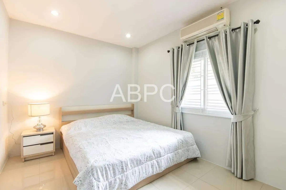 Private Pool Villa 4 bedrooms 3 bathroom in East Pattaya for Rent photo 9