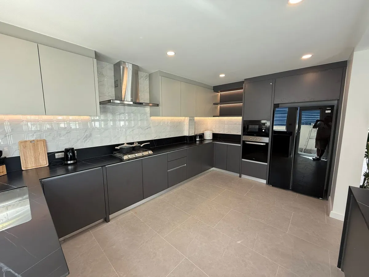 5 Bedrooms 4 Bethrooms in East Pattaya photo 7