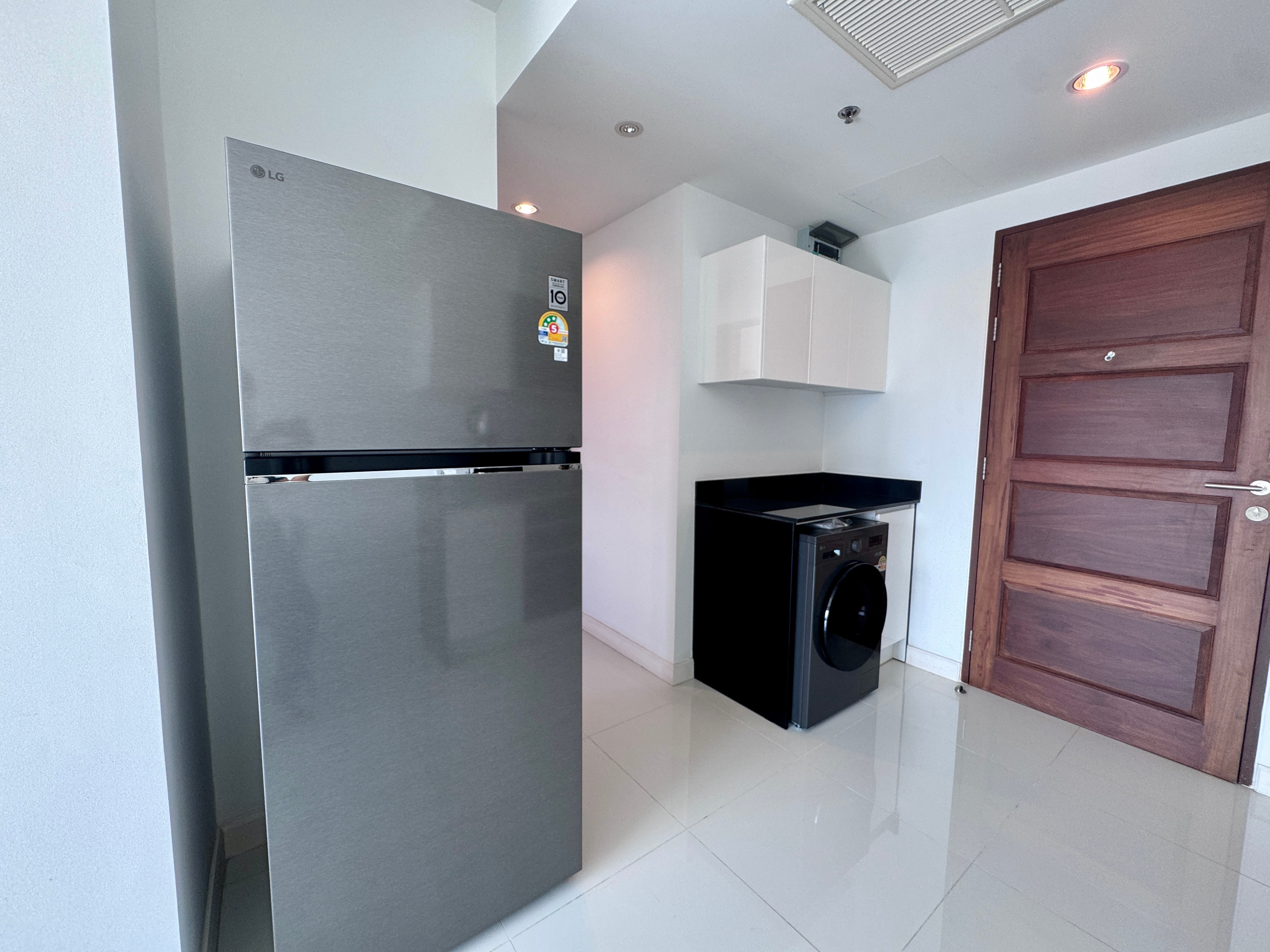 1 Bedroom 1 bathroom Axis Condo photo 20