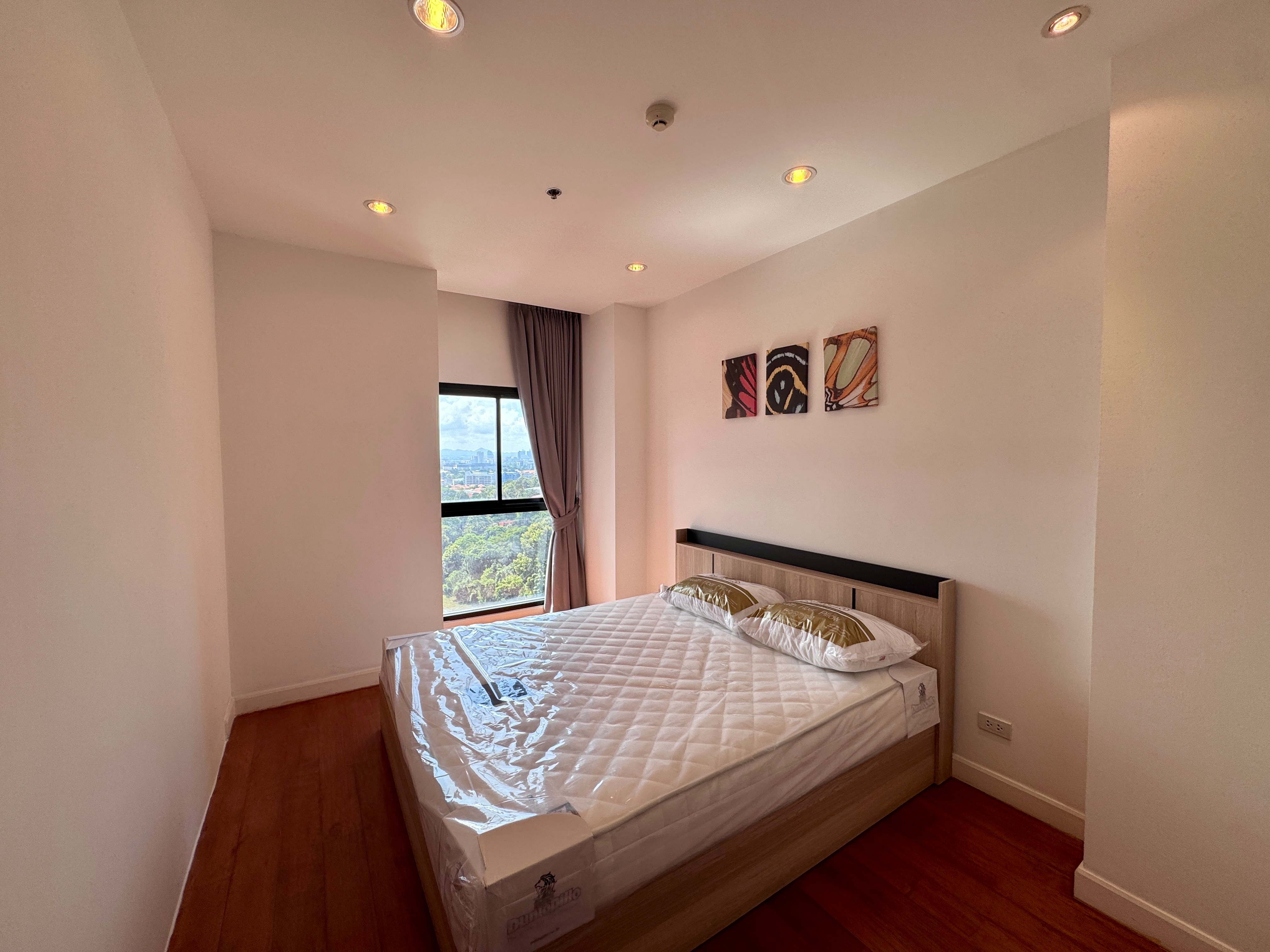 1 Bedroom 1 bathroom Axis Condo photo 13