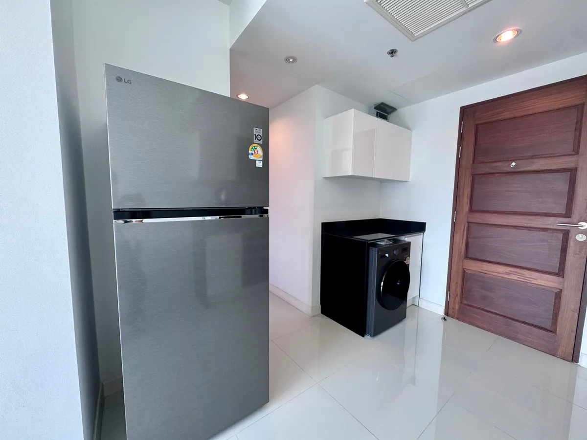 1 Bedroom 1 bathroom Axis Condo photo 20