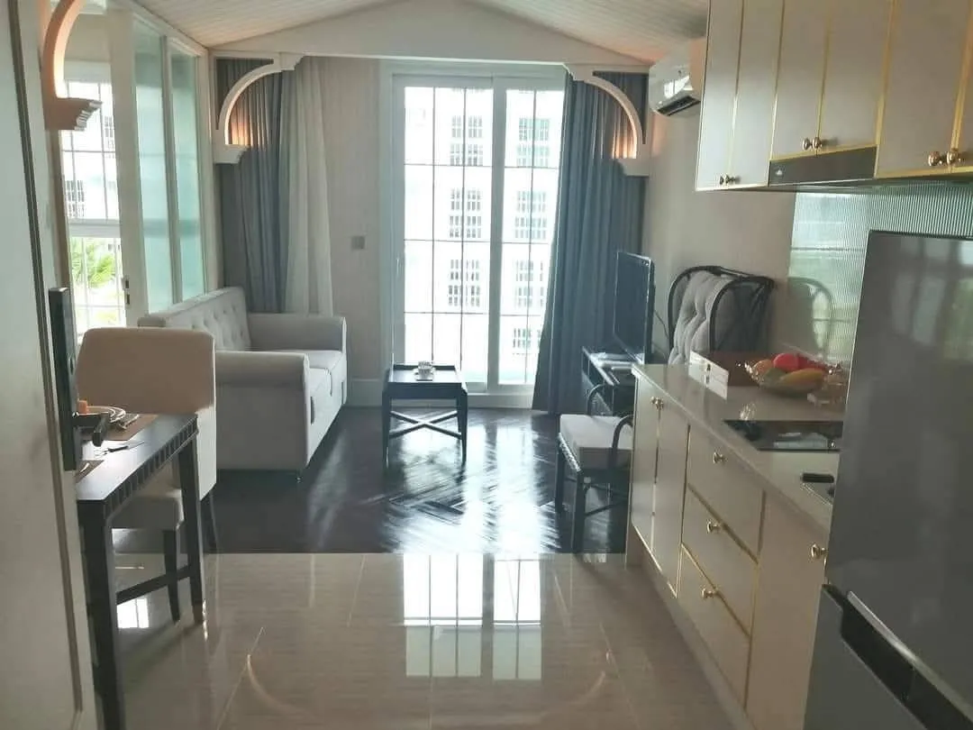 Grand Florida Beachfront 1 Bedroom 1 Bathroom in Na Jomtien photo 11