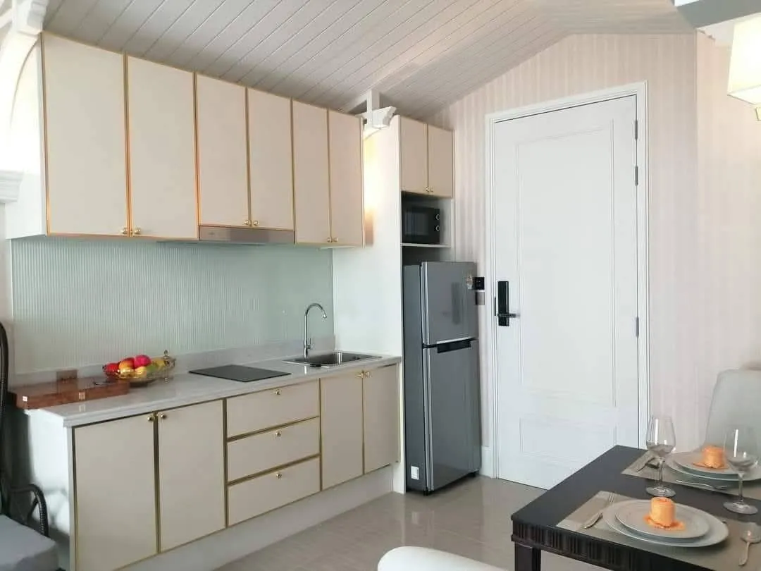 Grand Florida Beachfront 1 Bedroom 1 Bathroom in Na Jomtien photo 14
