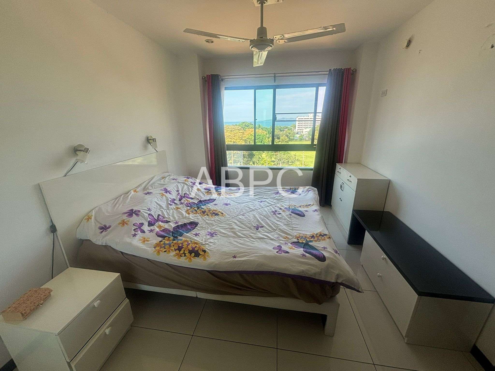 Spacious One Bedroom Unit in This Popular Pet Friendly Pratumnak Condo photo 6