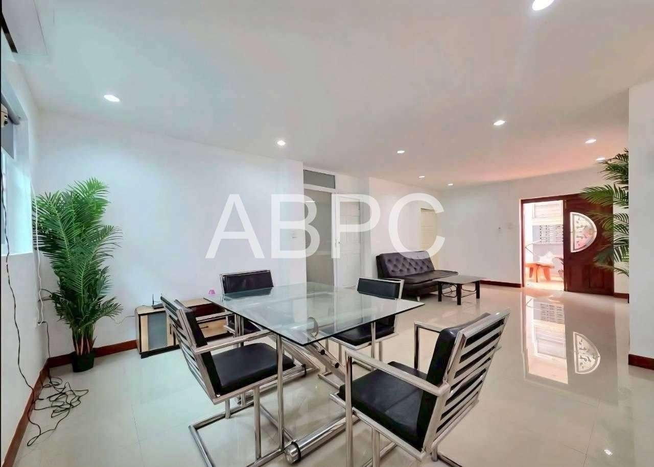 House for Rent 4 Bedrooms 3 Bathrooms in Central Pattaya photo 17