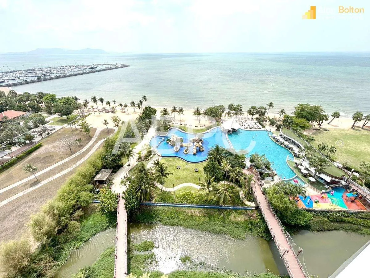 Studio in in Na Jomtien - Movenpick Residences photo 2