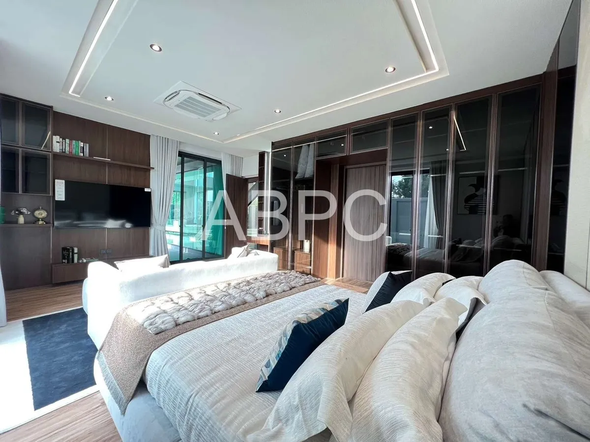 Quite luxury Brand new 5 Bed 6 Bath in East Pattaya photo 18