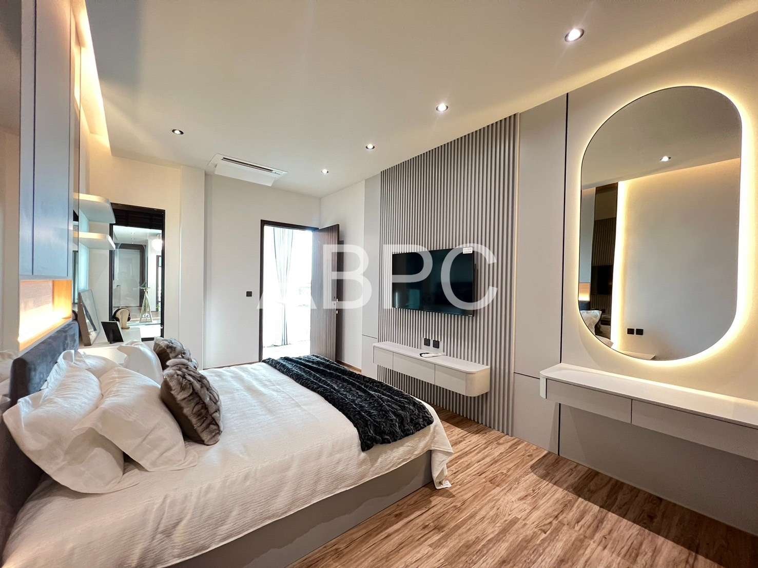 Quite luxury Brand new 5 Bed 6 Bath in East Pattaya photo 19