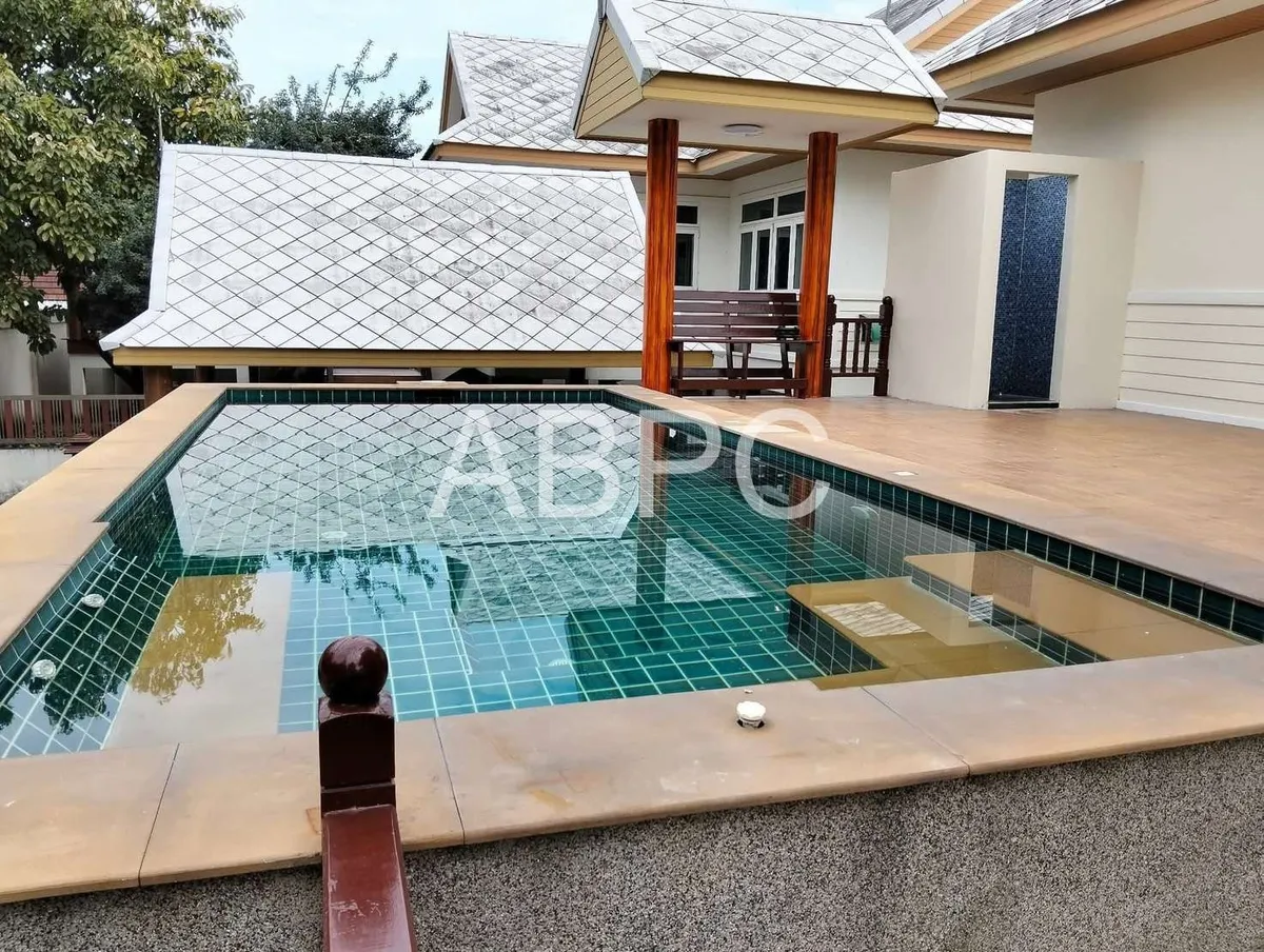 Pool Volls House for rent 3 Bedrooms 4 Bathrooms in East Pattaya photo 3